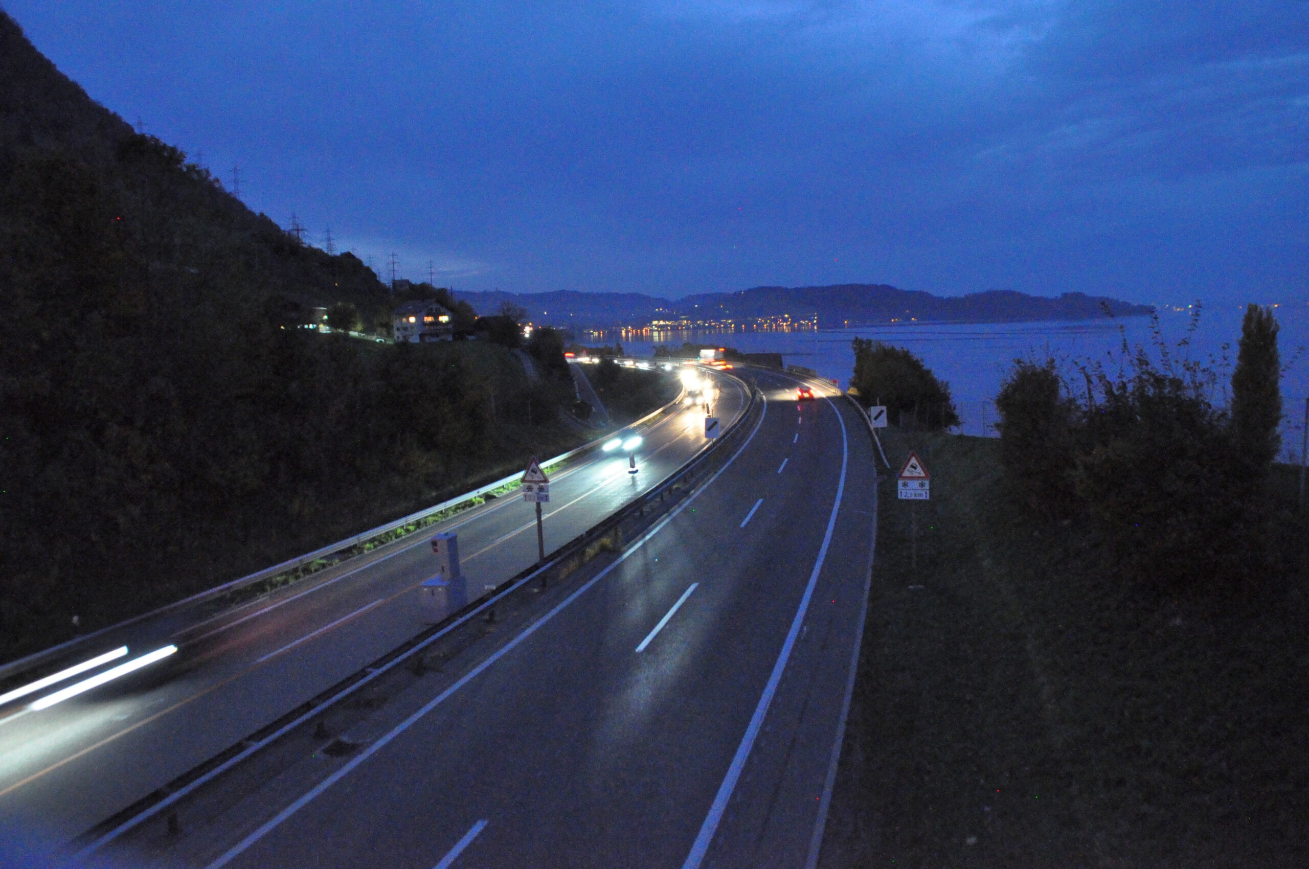 A4 SZ/UR: Nächtliche Sperrungen und Umleitungen wegen Reinigungsarbeiten