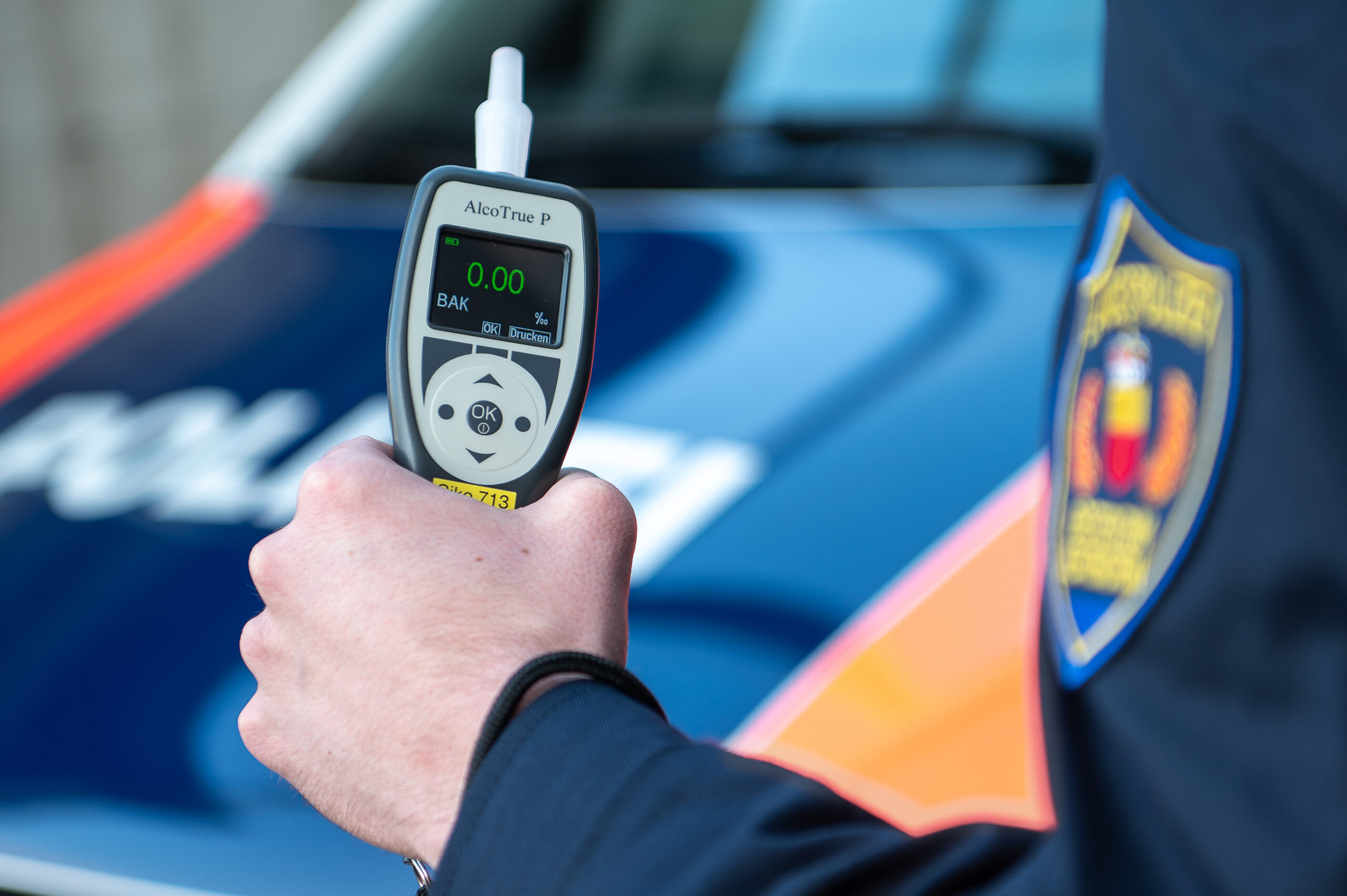 Triesen (FL): Betrunkener E-Scooter-Fahrer stürzt mehrfach und verletzt sich