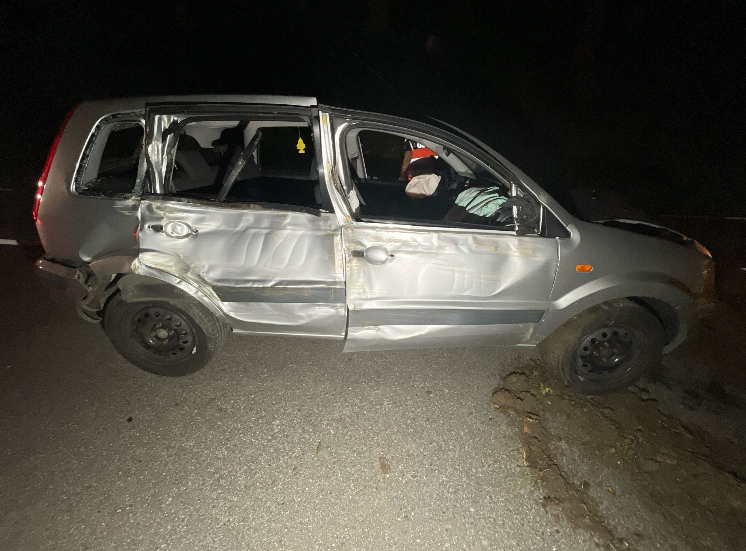 Dornach SO: Auto prallt nachts gegen Baumstrunk – 