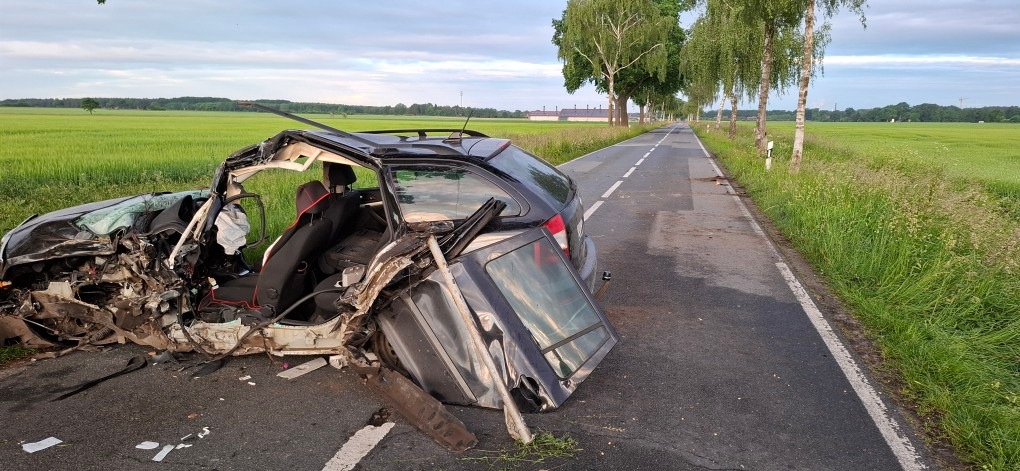 Lachendorf, Niedersachsen: Schwerer Unfall endet m