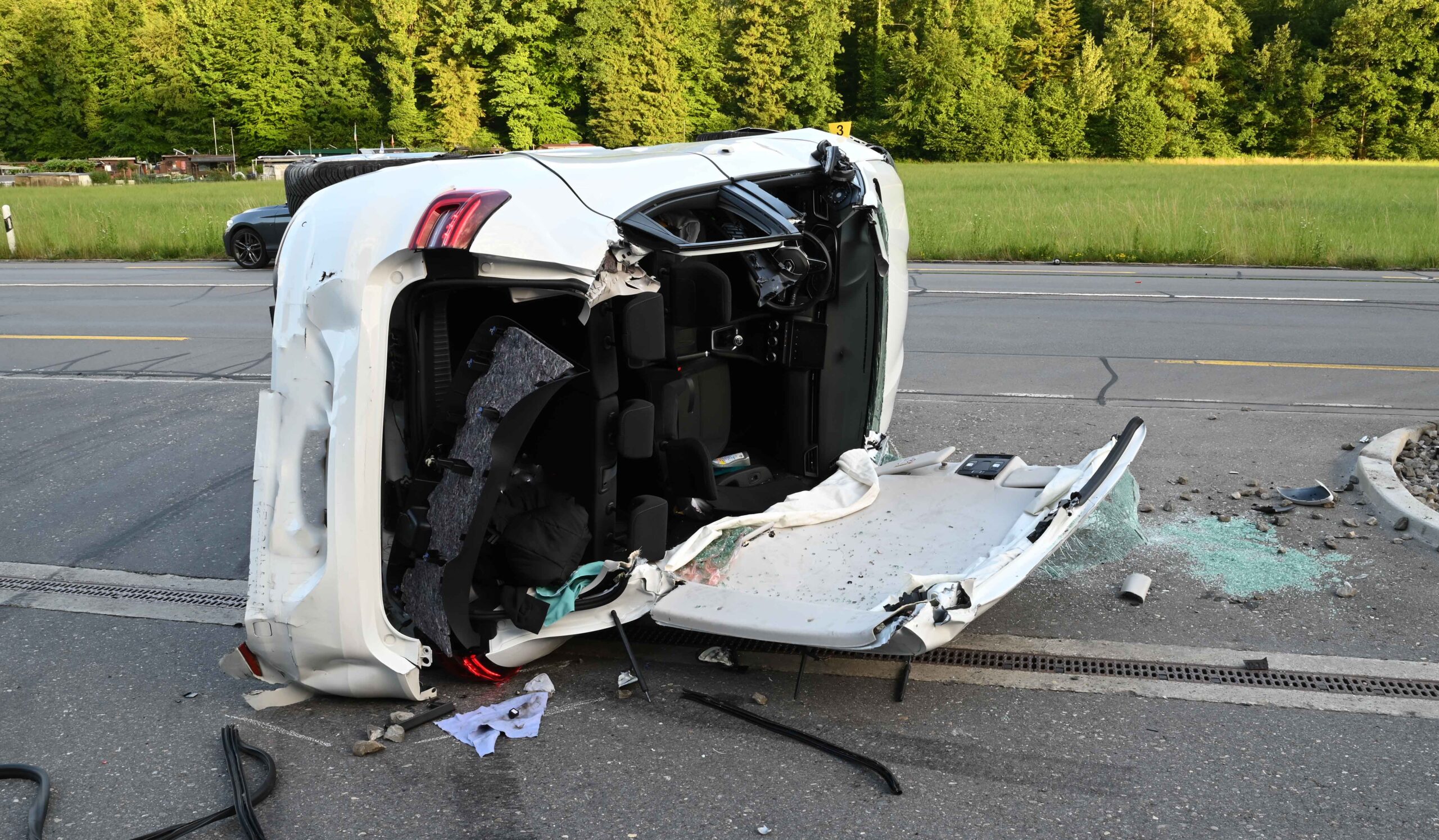 Malters LU: Acht Verletzte nach Auffahrkollision mit vier Au