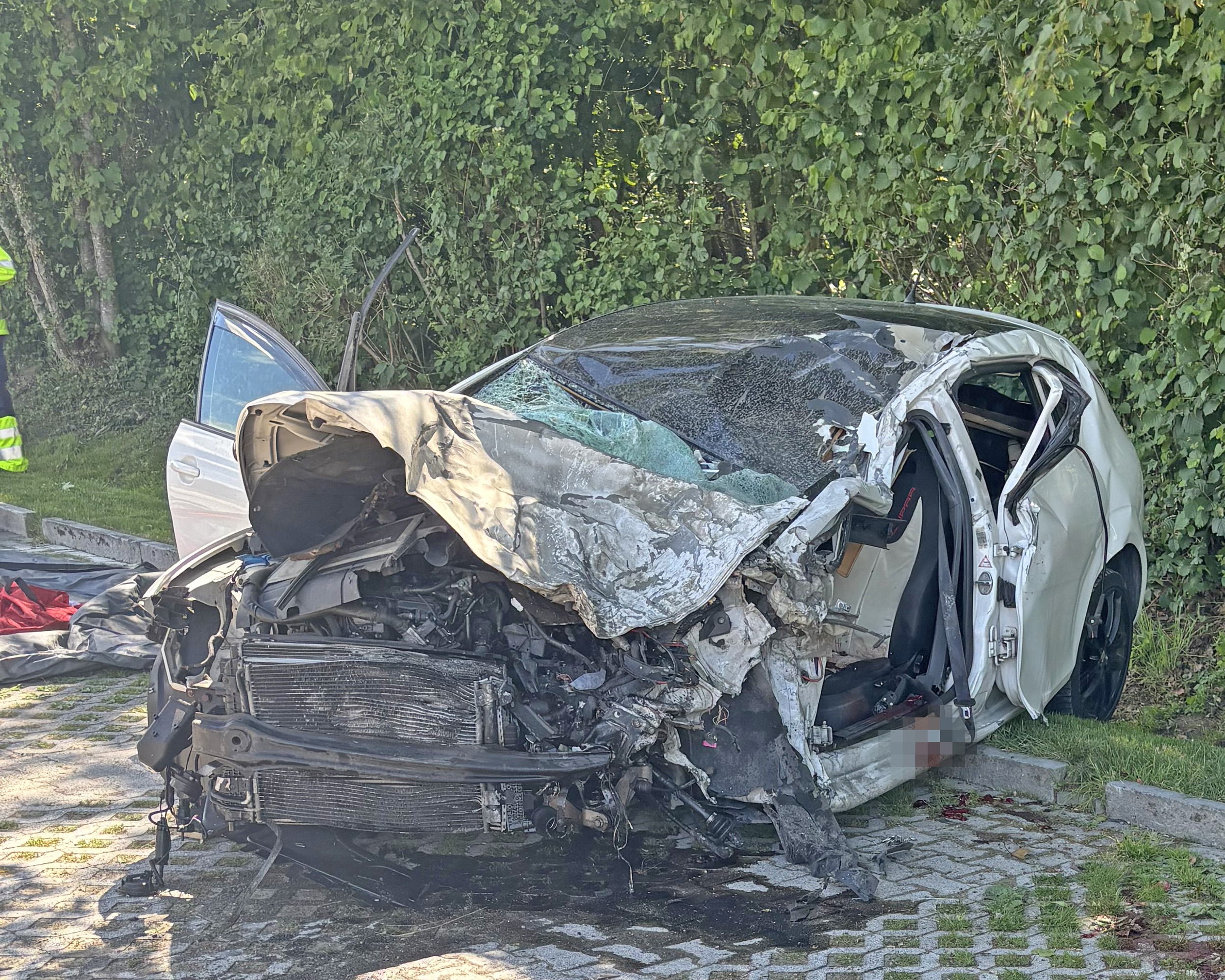 Dippishausen TG: Autofahrer gerät auf Gegenfahrbahn und stirbt bei Frontalkollision