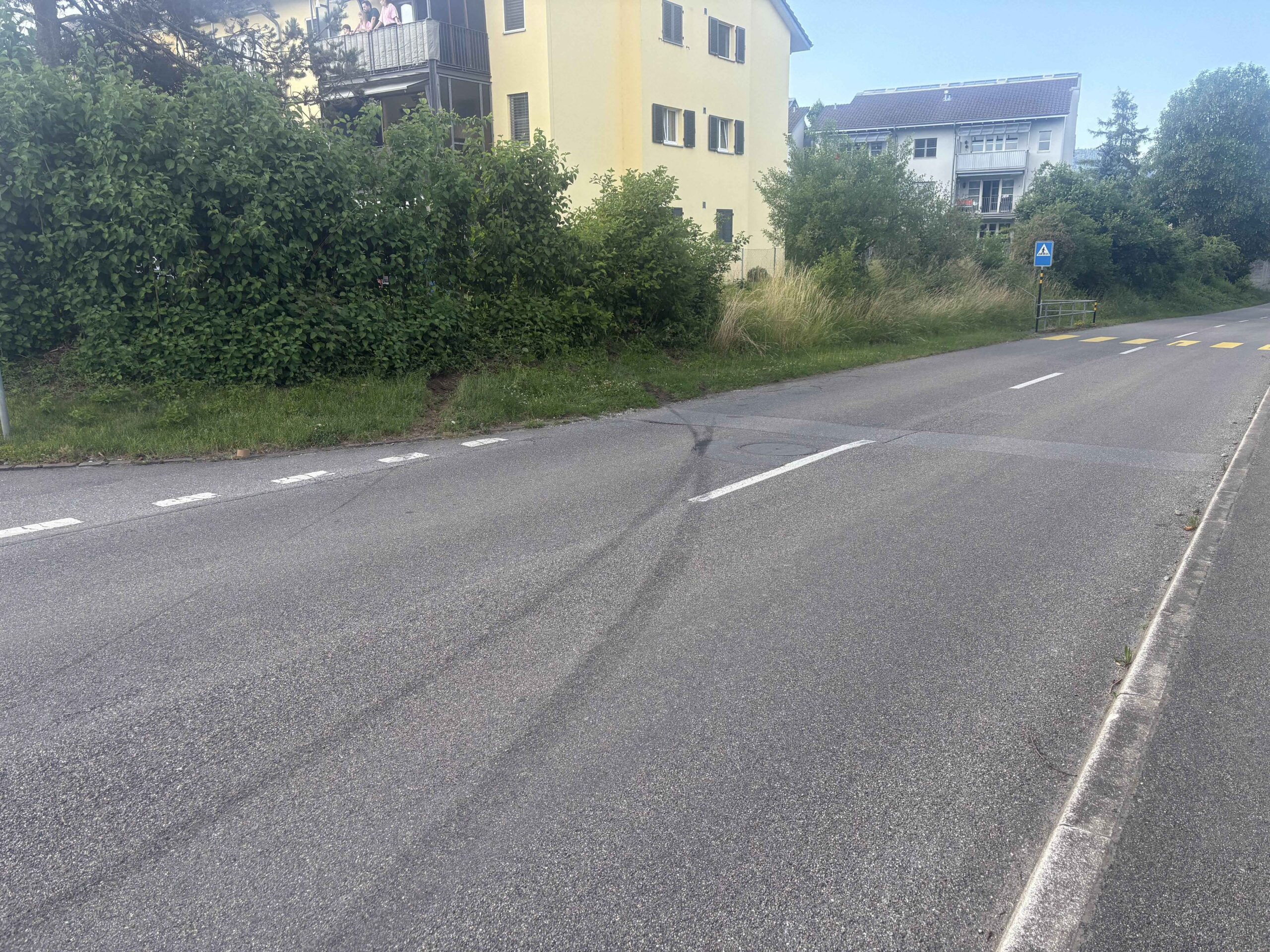 Hunzenschwil AG: 19-jähriger Neulenker verliert mit BMW die 