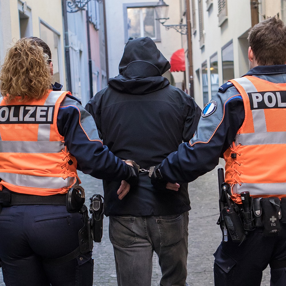 Luzern-LU-Polizei-fasst-mutmasslichen-T-ter-nach-Attacken-auf-Frauen-im-Bahnhof