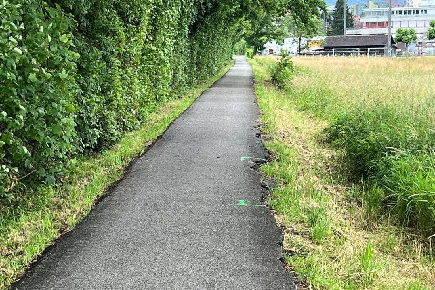 Emmen LU: Gefährliche Senkungen auf Veloweg – Damm