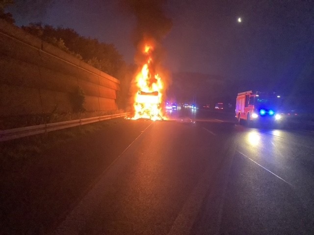 Gelsenkirchen, Nordrhein-Westfalen: Lkw-Zugmaschin
