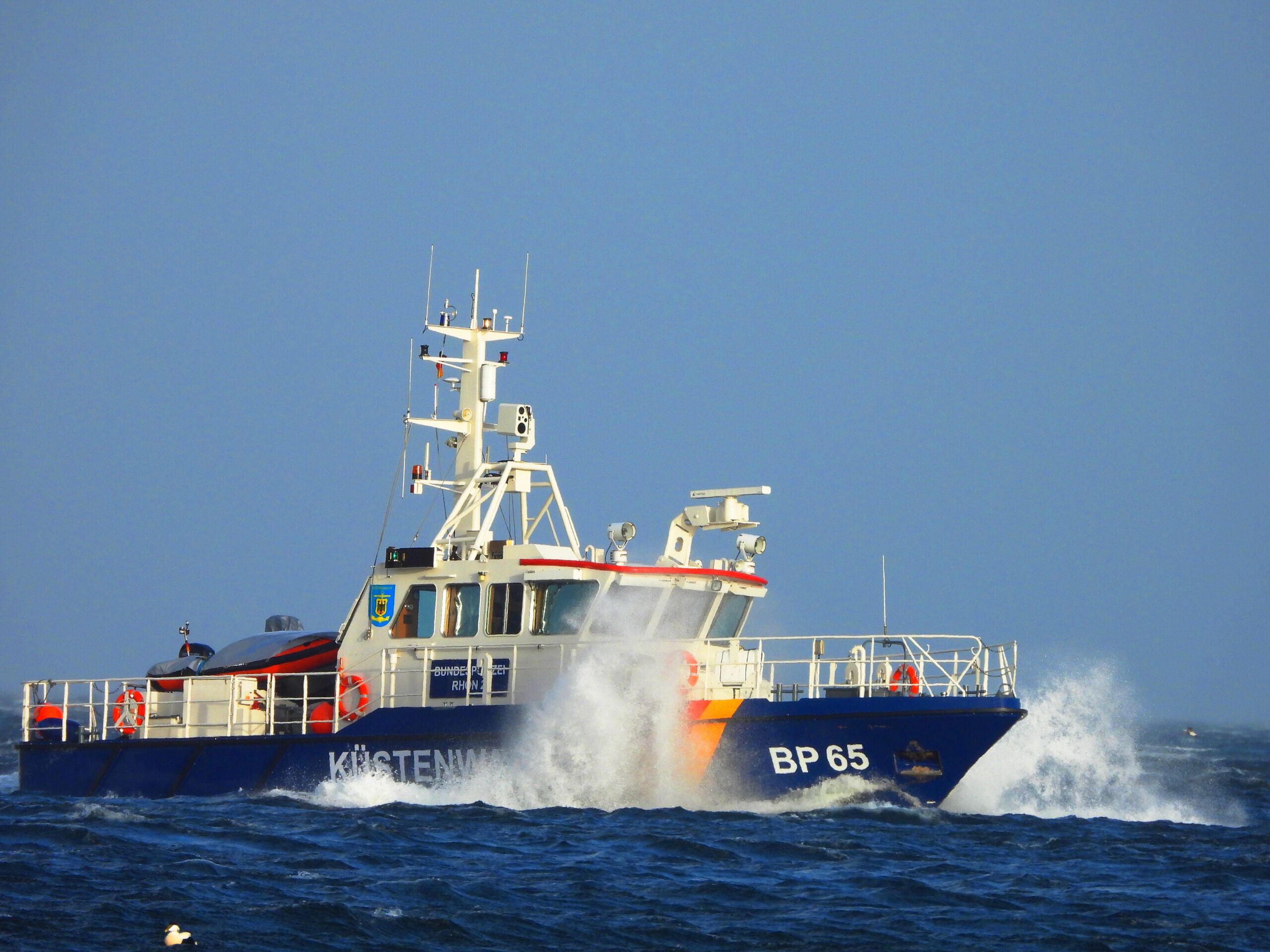 Potsdam-Brandenburg-Bundespolizei-schickt-Ostsee-Einsatzboot-auf-ungew-hnliche-Reise
