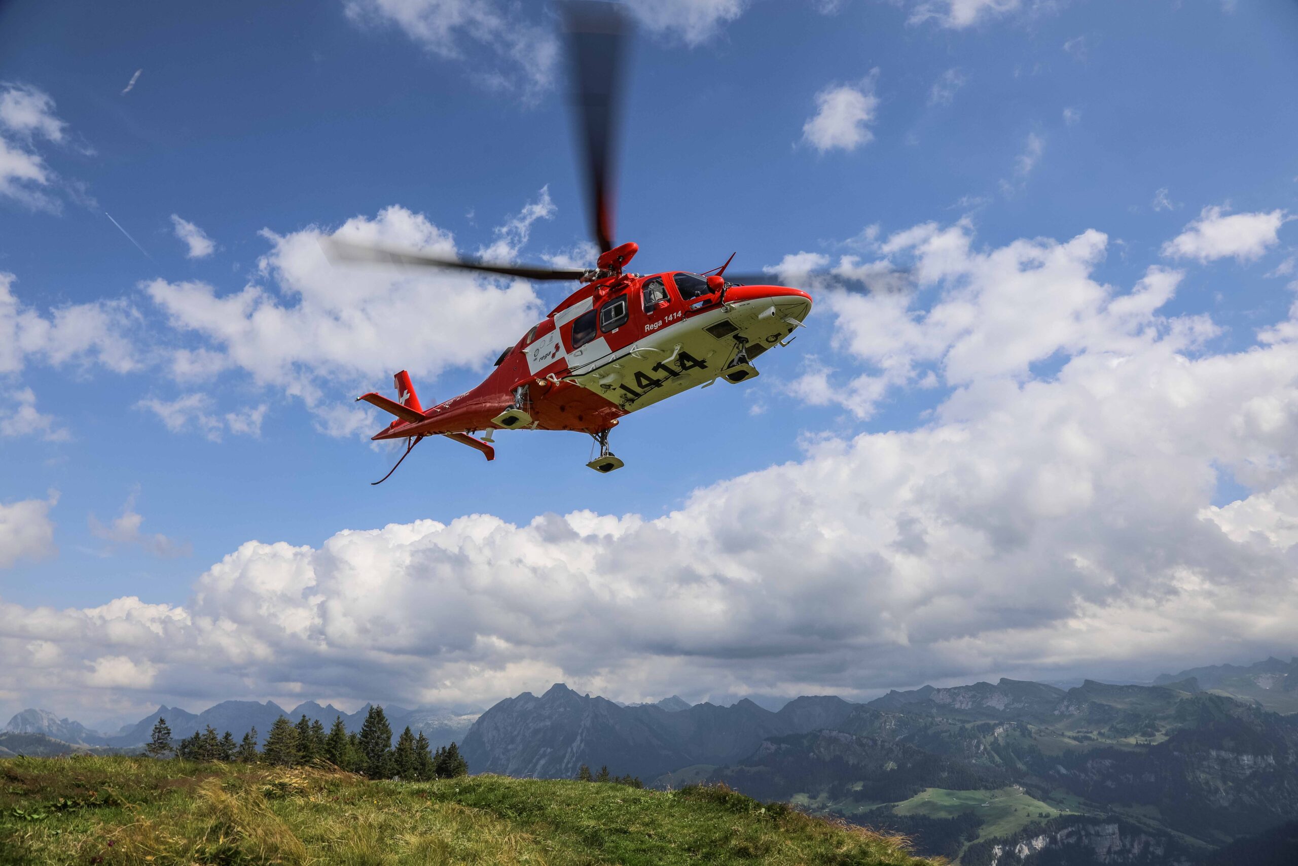 Oberwil im Simmental BE: Frontalcrash auf Hauptstrasse – drei Personen verletzt