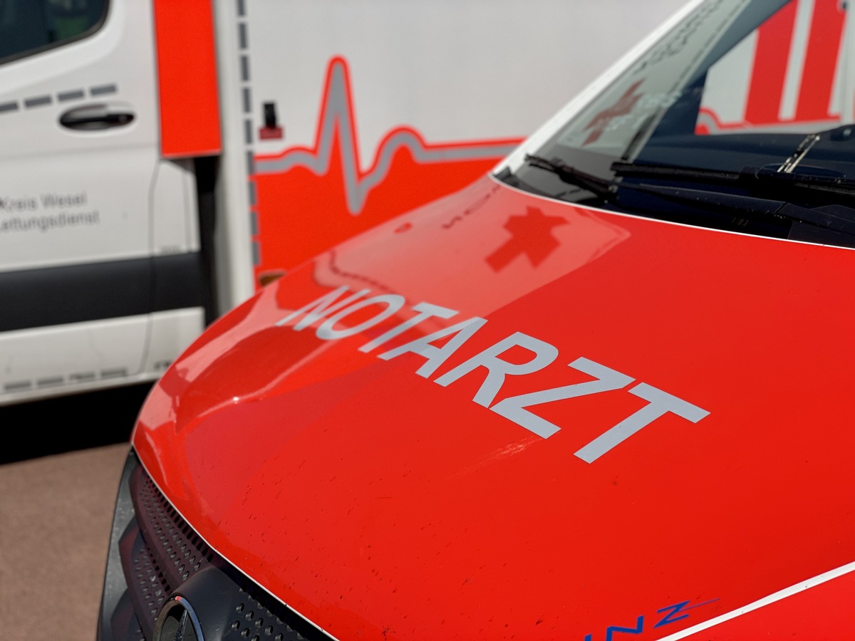 Alpen, Nordrhein-Westfalen: Feuerwehr hilft bei zeitkritischem Patiententransport