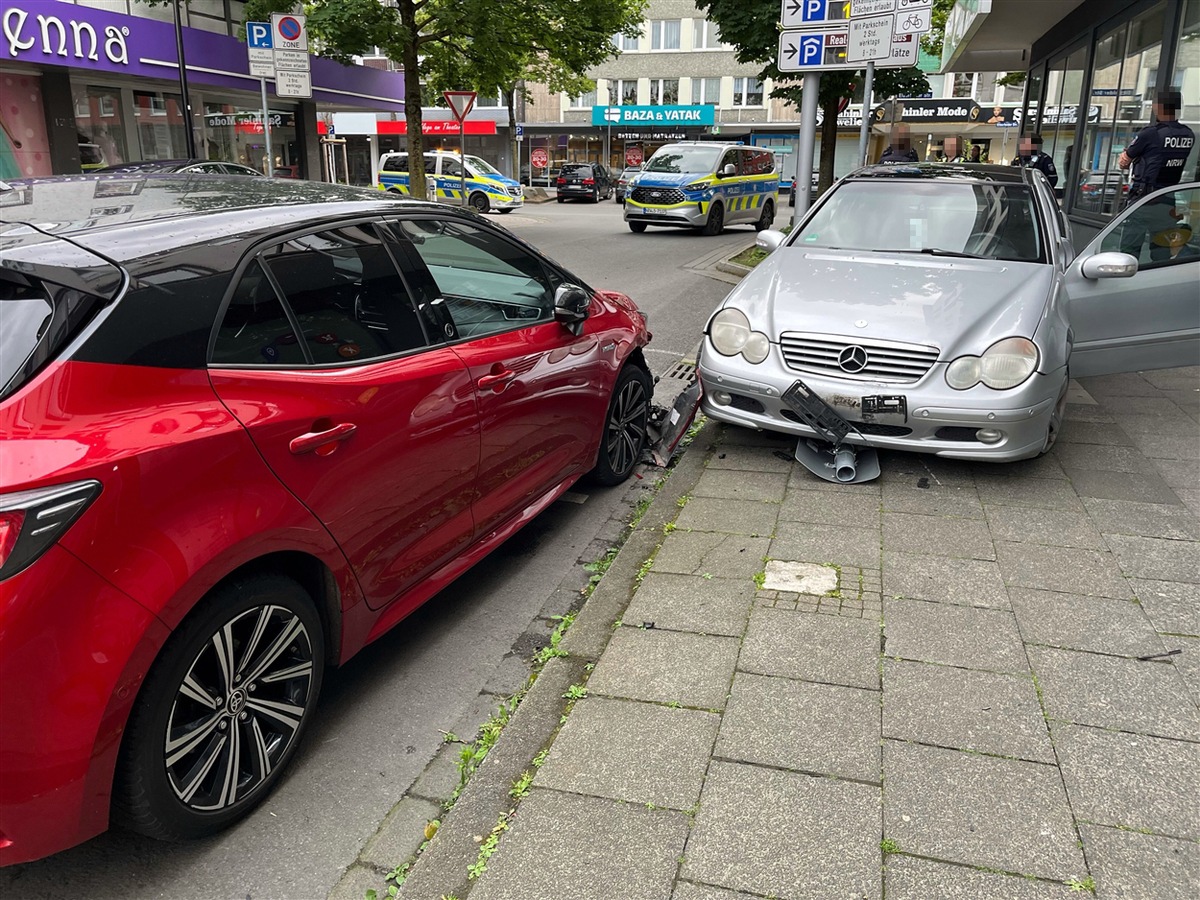 Hagen, NRW: Autofahrer (20) flüchtet vor Polizeikontrolle un