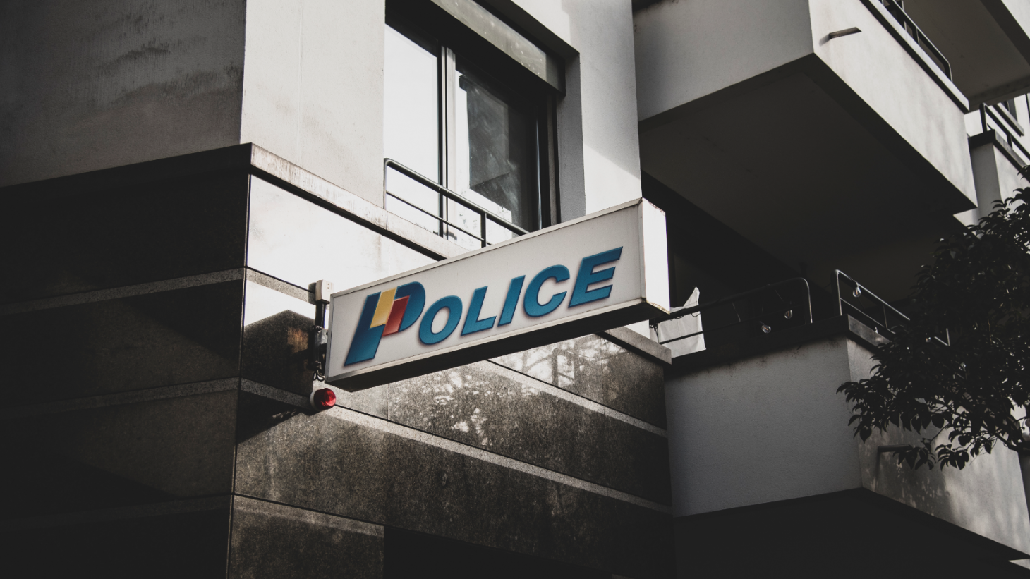Genf GE: Wegen G7-Gipfel bleiben die meisten Polizeiposten g