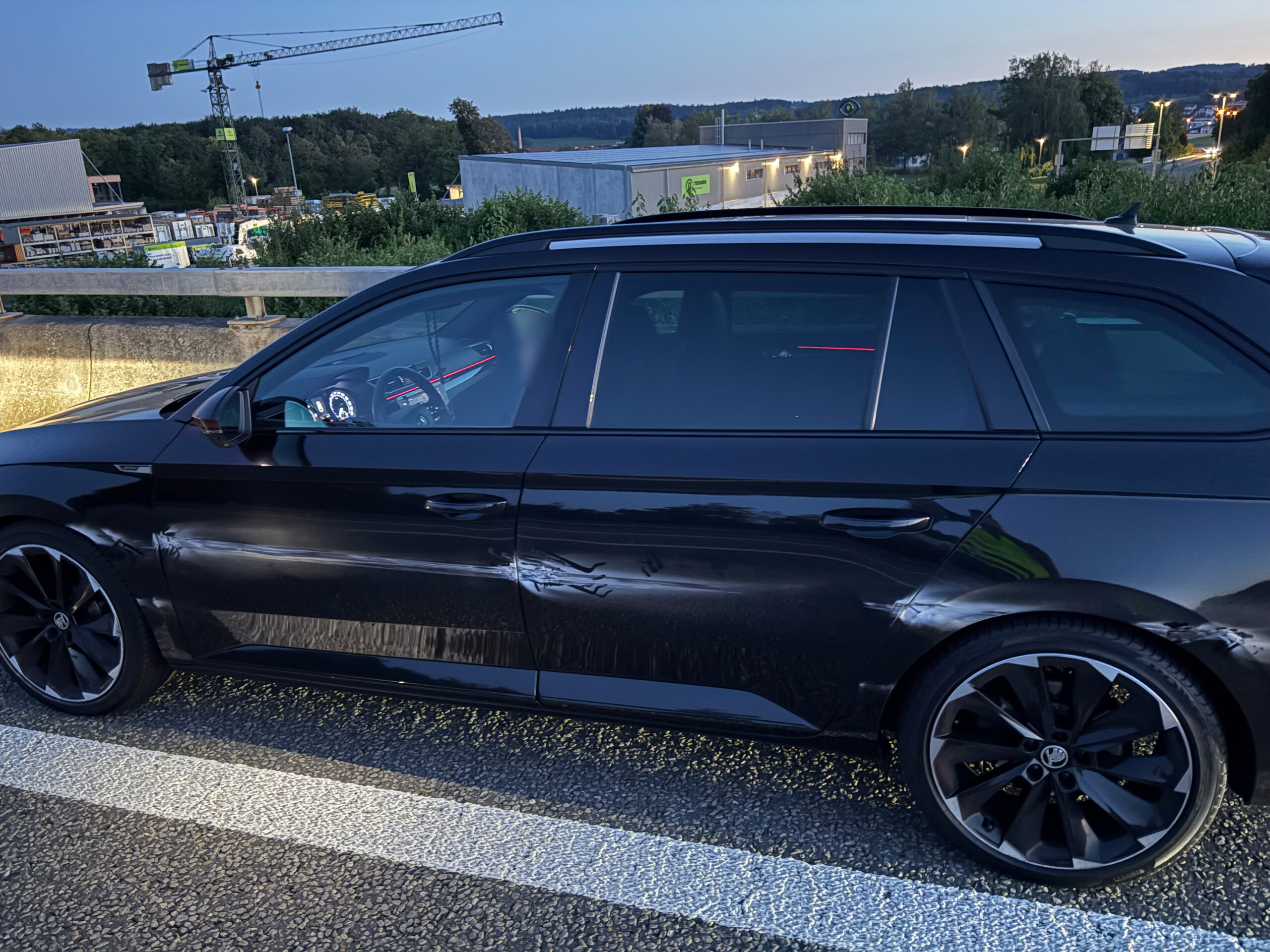 M-llheim-TG-Sekundenschlaf-endet-mit-Selbstunfall-auf-der-Autobahn-A7