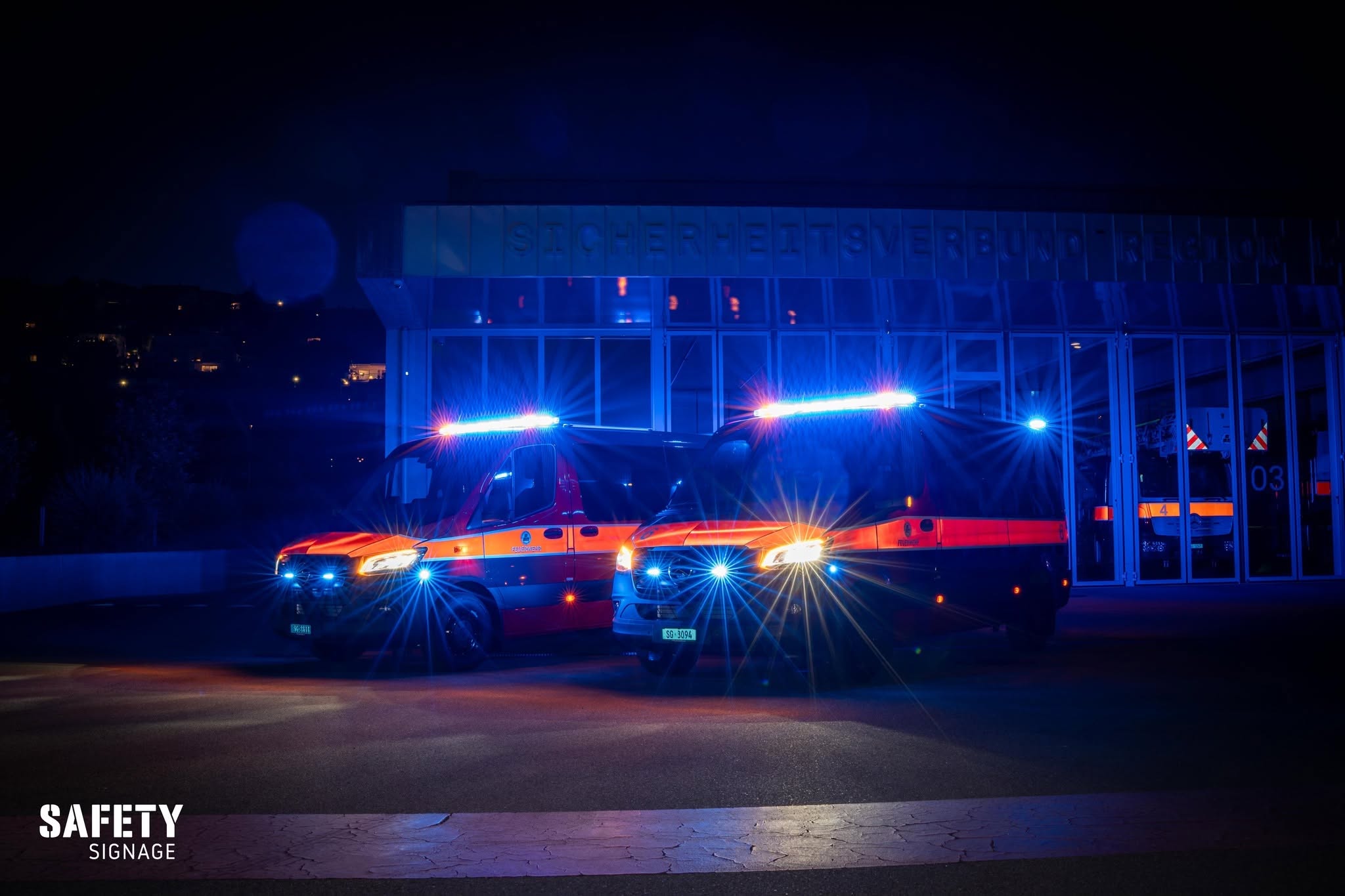 Wil-SG-Feuerwehr-erh-lt-neue-Mannschaftstransporter-mit-Beschriftung