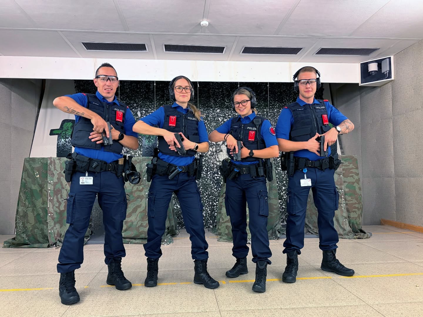 Kapo-Schwyz-Polizeiaspiranten-sammeln-erste-Praxiserfahrungen-im-Korps