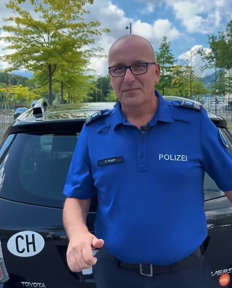 Kanton-Luzern-Kleines-Detail-mit-grosser-Wirkung-bei-Autoferien-im-Ausland