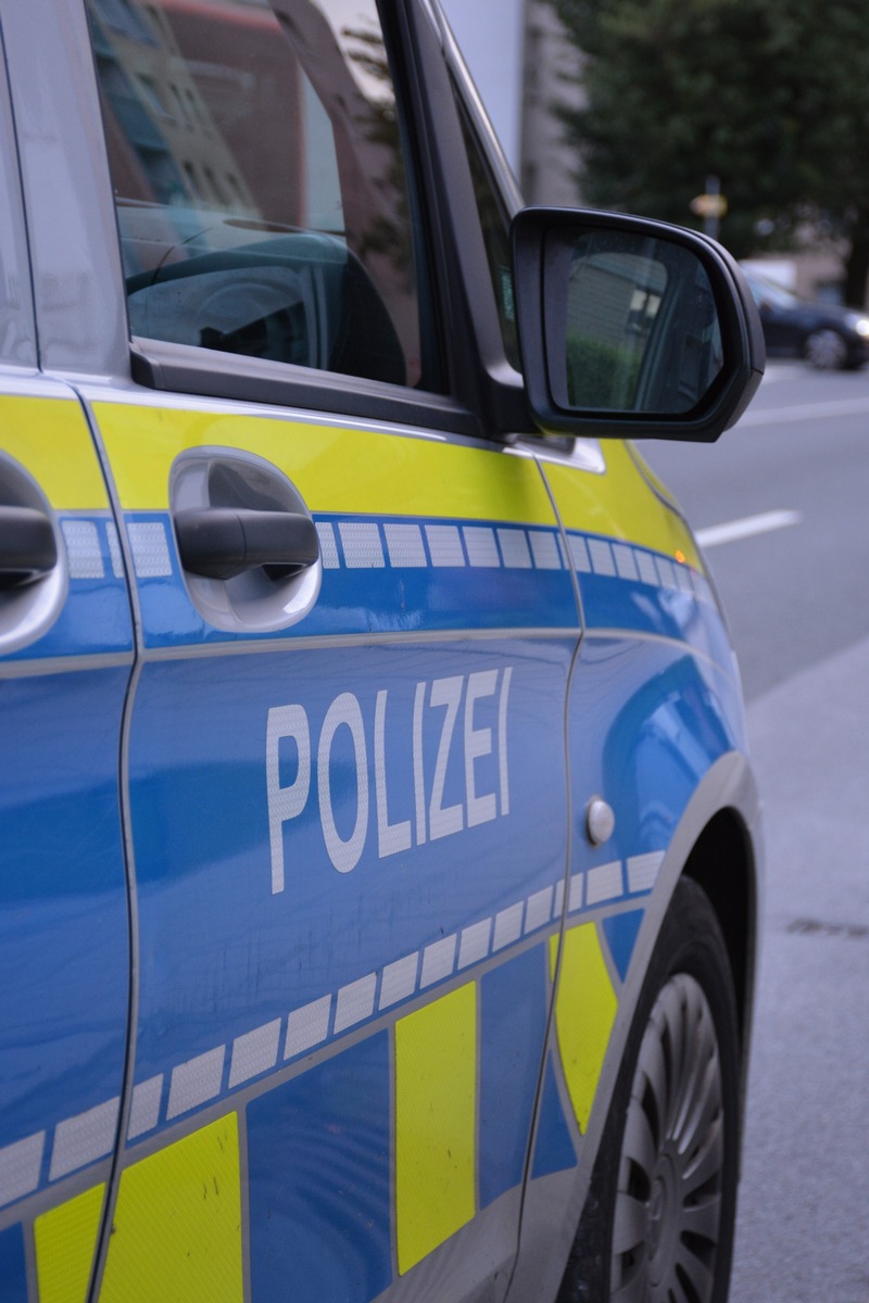 Haan-Nordrhein-Westfalen-Exhibitionist-schockiert-Spazierg-ngerin-Polizei-fahndet